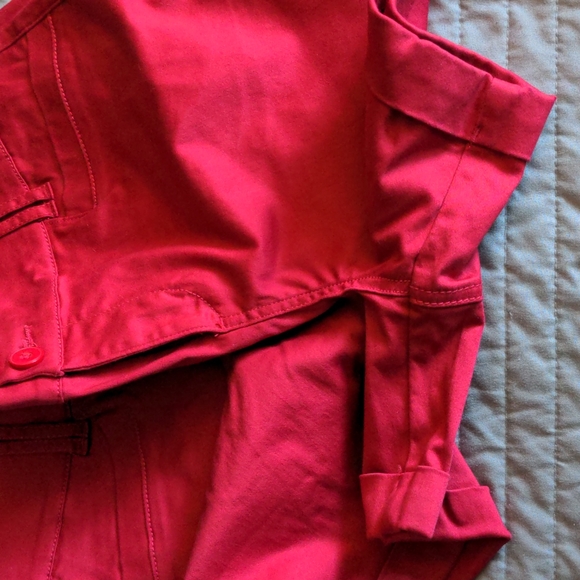 Torrid NWOT Red Cuffed Sateen Shorts, size 12 - Picture 10 of 13